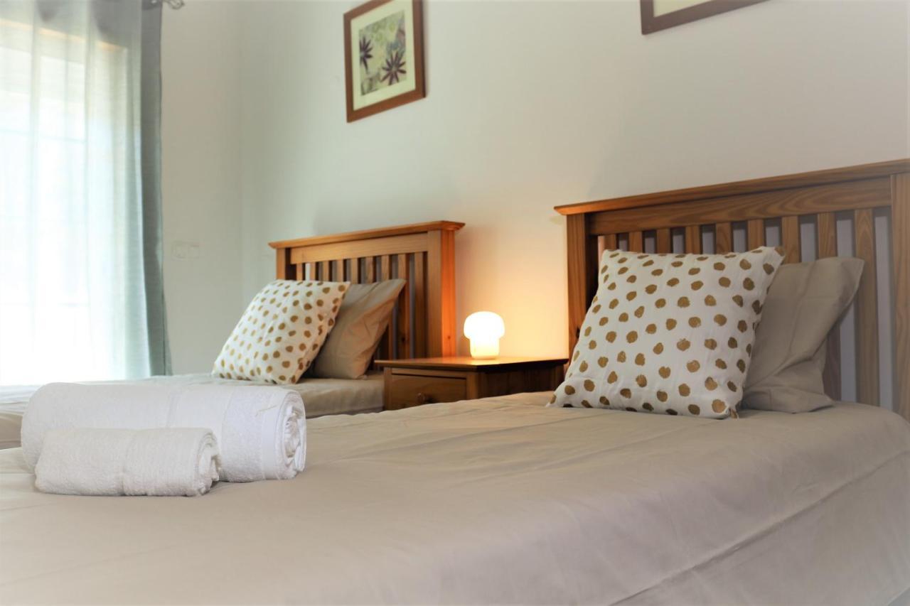 Lovely Apartment In Carvoeiro By The Beach Buitenkant foto