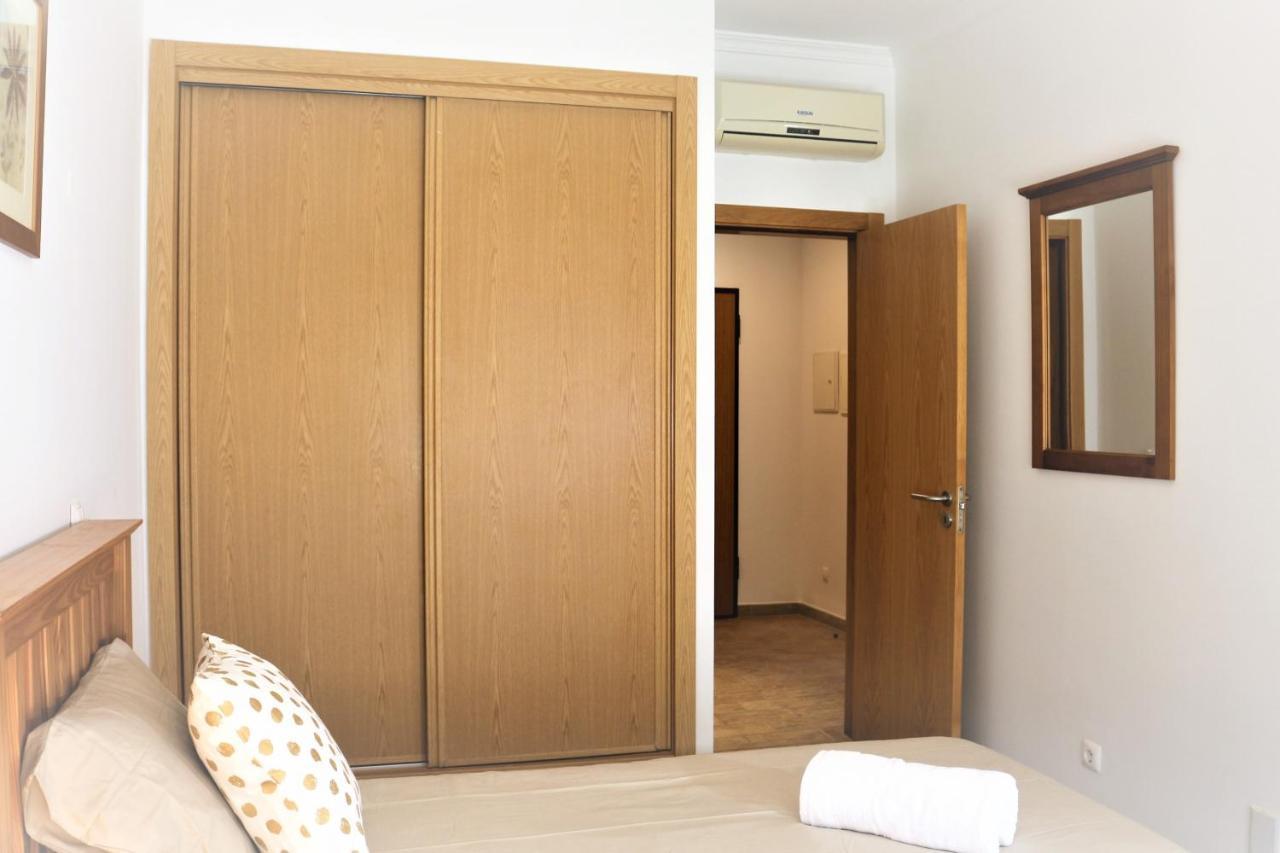 Lovely Apartment In Carvoeiro By The Beach Buitenkant foto