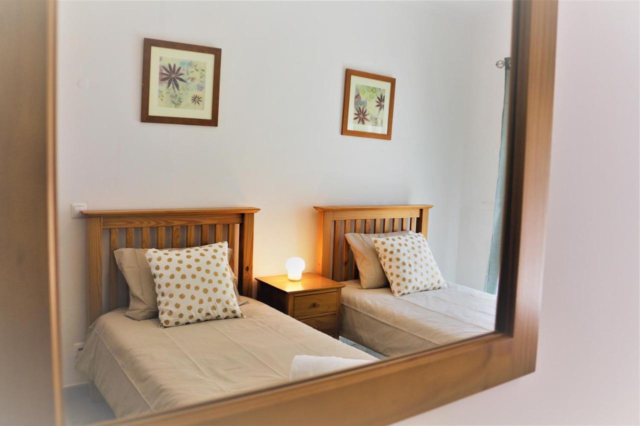 Lovely Apartment In Carvoeiro By The Beach Buitenkant foto